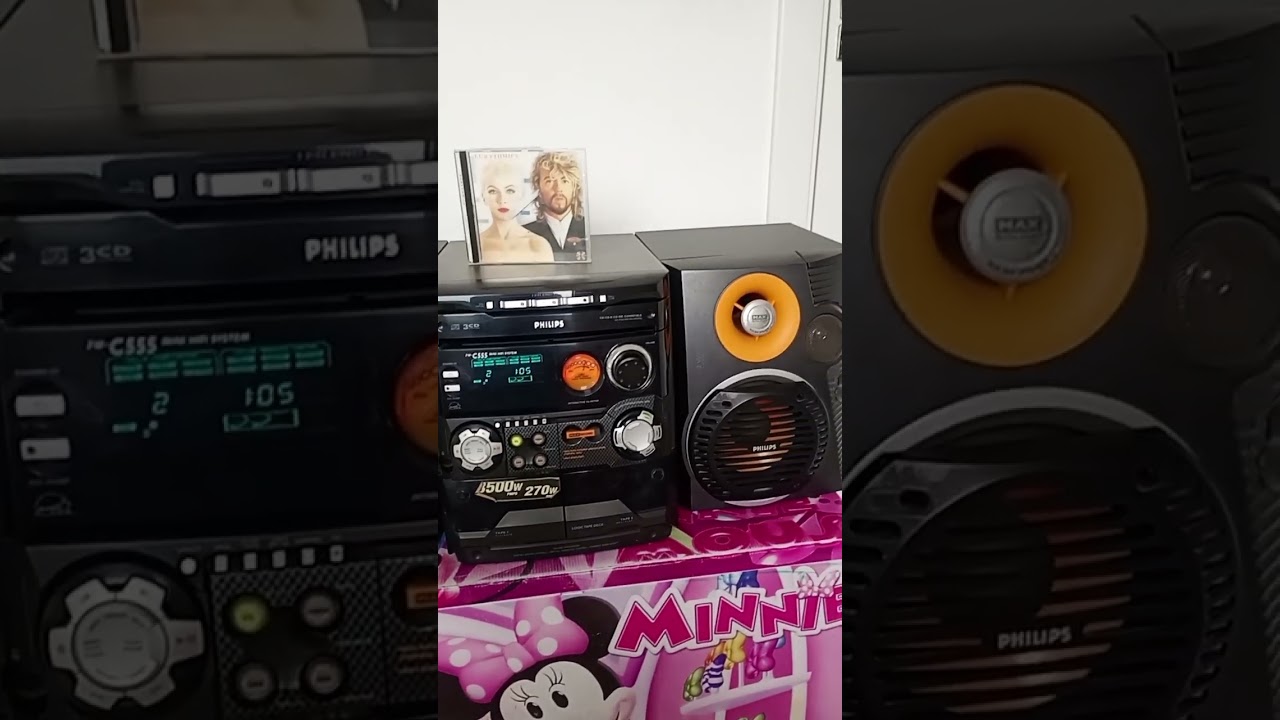 Philips fw-C555 tocando Eurythmics