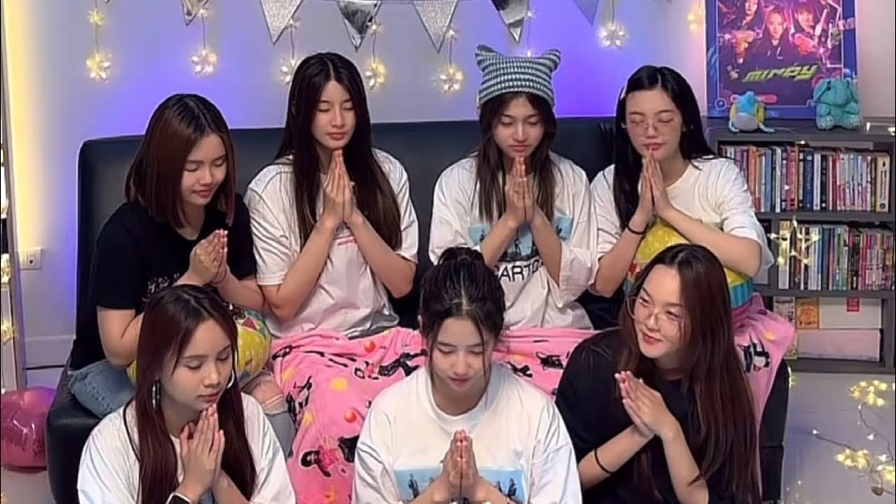 MINDY HAPPY DEBUT DAY : TIKTOK