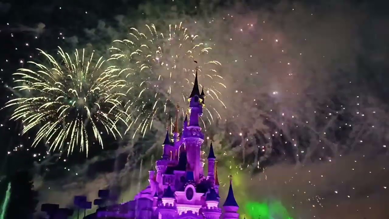 Le feu d'artifice du 31 décembre a Disneyland Paris 