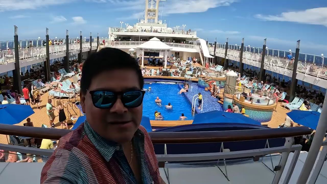NCL Norwegian Gem Cruise - Walkthrough Ship Tour. March 2023