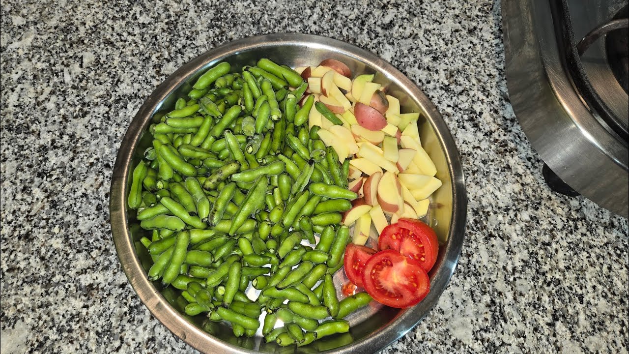 हमारे गाँव का मशहूर बकला की सब्जी की रेशपी 