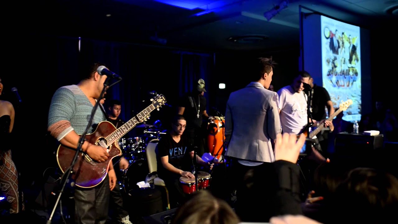Vena- El Malo - LIVE HD!
