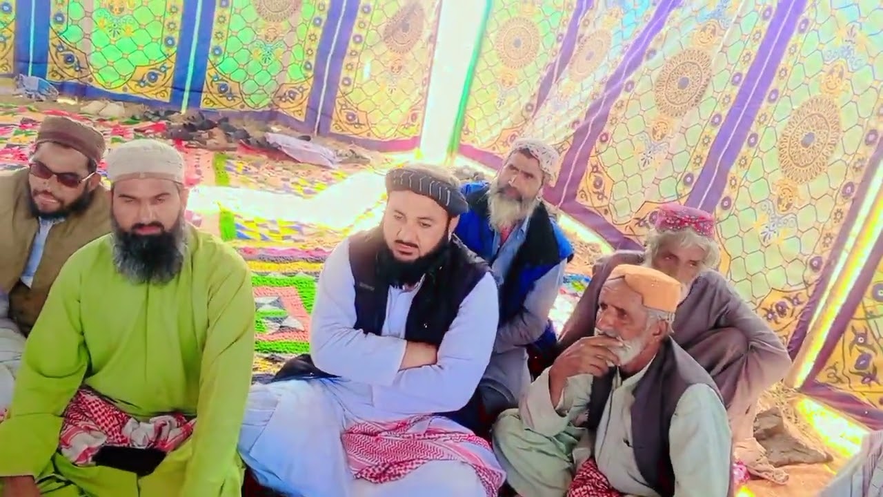 نعت خواں مولانا عبد المنان بھیو رحمانی بلوچستان جلسہ میں نعت پڑھ رھے ھیں 