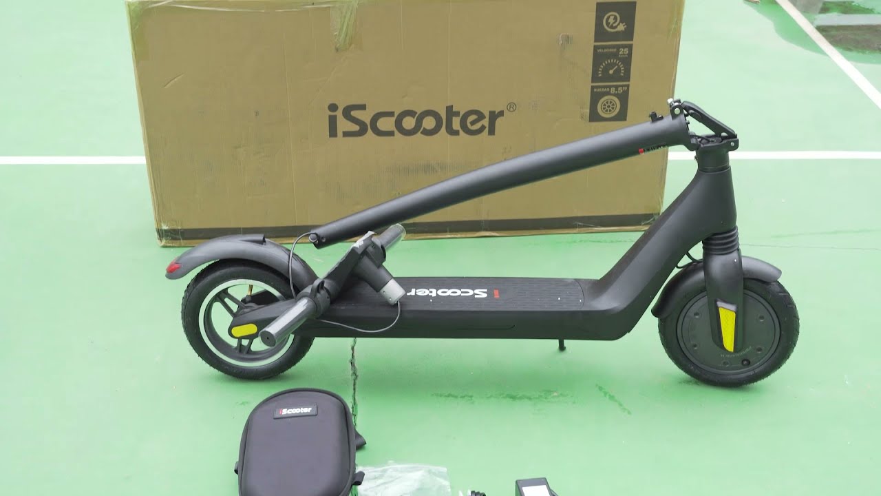 i11 Electric Scooter is in stock | Black or Red
