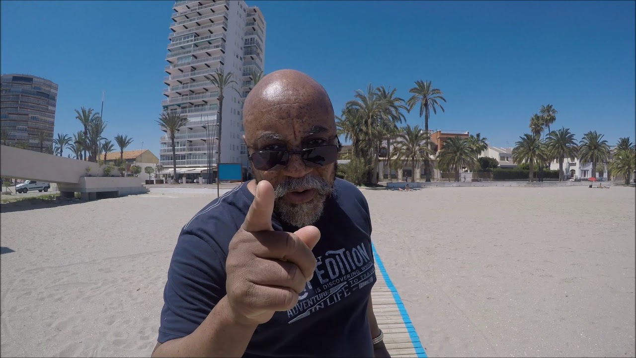 Santiago de la Ribera (Spain) - Day 2 - Beach front, bars and Jijonenca Ice cream - April 2018