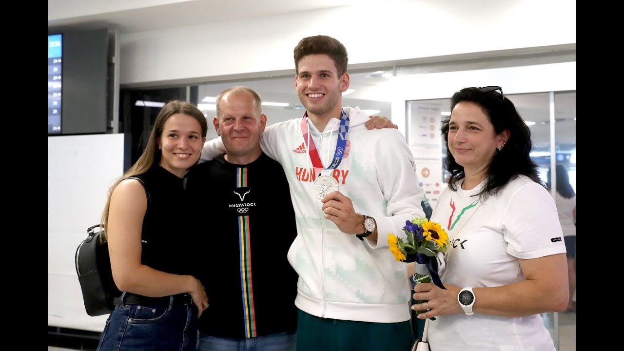 Tokió 2020: Potyogtak Siklósi Gergely édesanyjának könnyei a reptéren