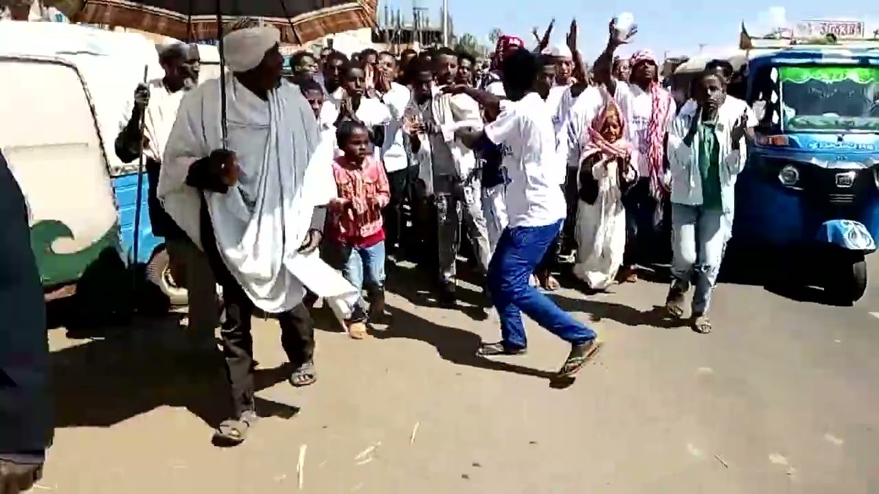 የመውሊድ ሀድራ ኢሽቅ በአስፓልት