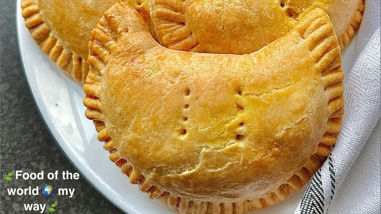 baked meat pie /comment faire des pili pili au four/ recette de pastels au four/pili pili au four