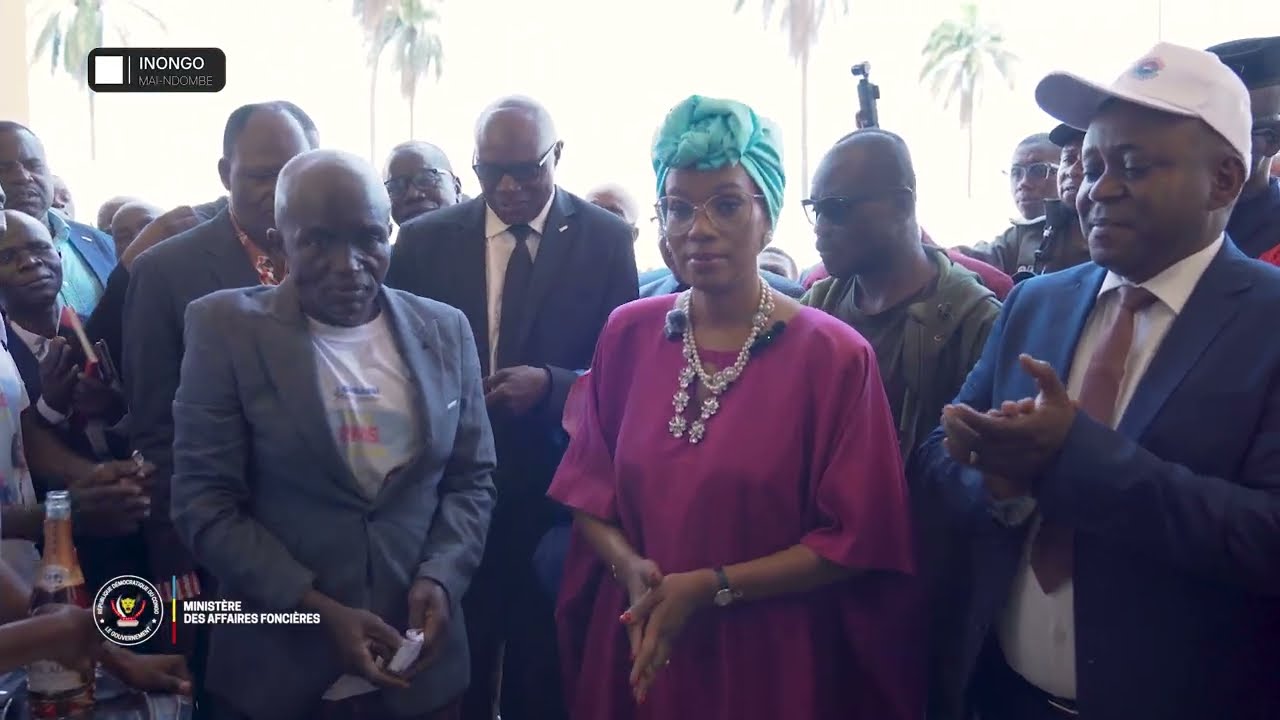 #Inongo | La Ministre O’Neige N’Sele inaugure un nouveau bâtiment pour sa circonscription foncière.