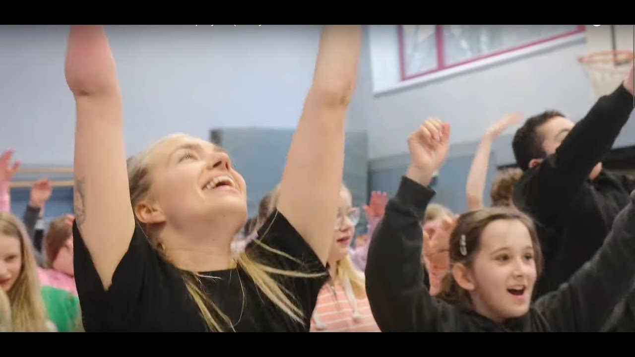 An den Wolken vorbei: inklusives Tanzprojekt (Jordy Dik/Parzival-Schule/Freie Waldorfschule Aachen
