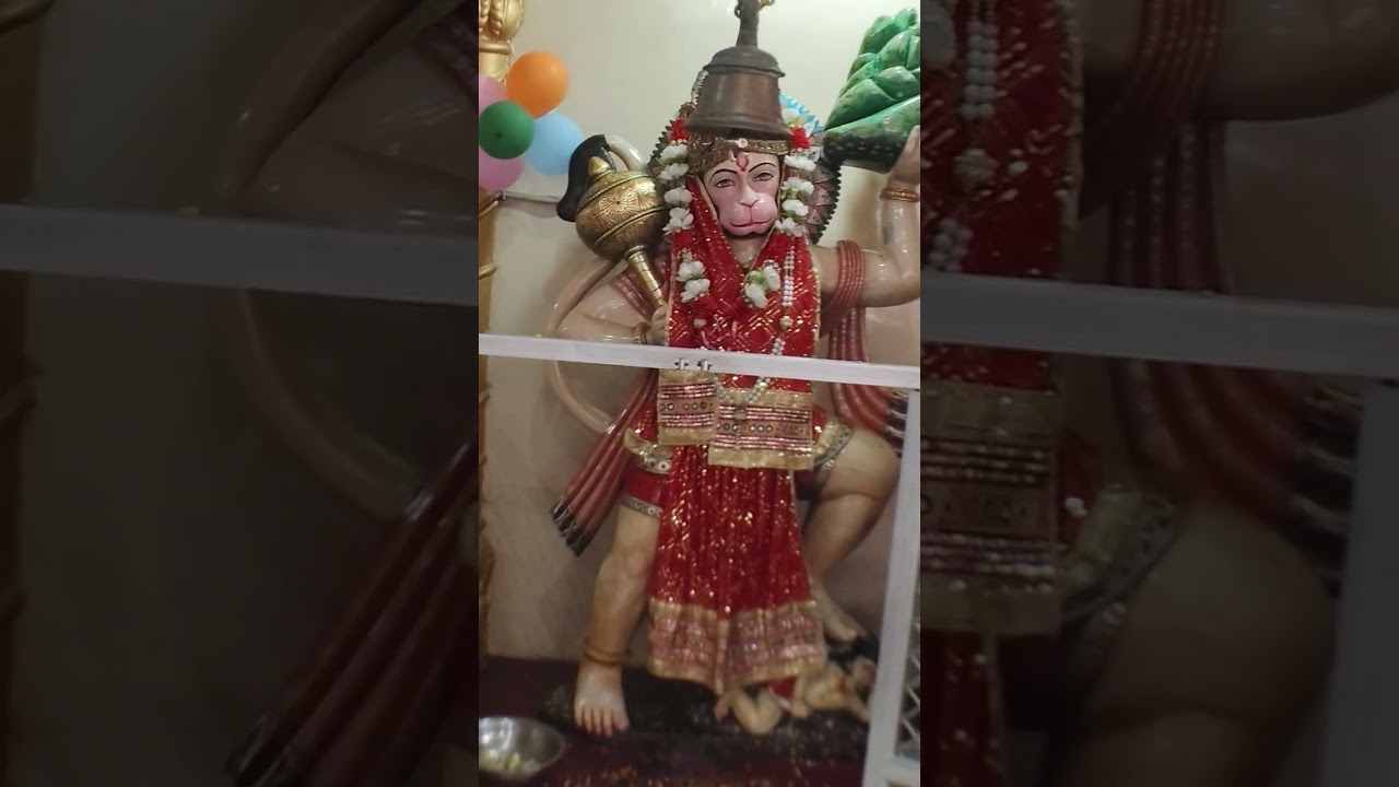 शिव रात्रि के दिन लंबी लाइन