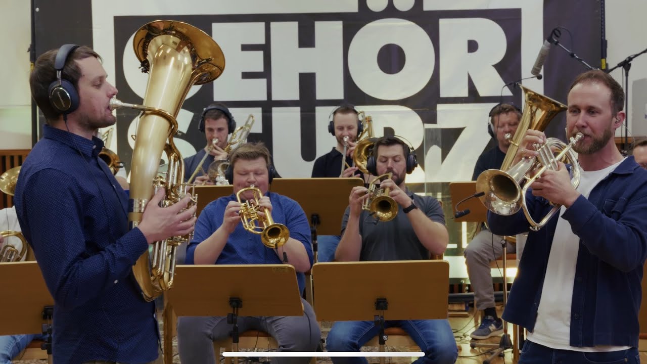 Easy on me (Instrumental Blaskapelle Gehörsturz)