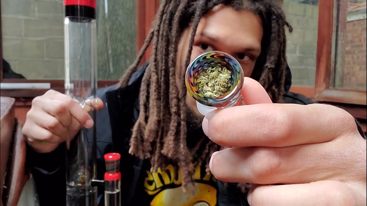 Half Gram Hits Smoke Sesh