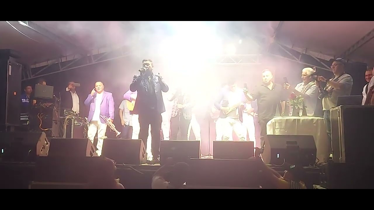 El Charrito Negro En Vivo