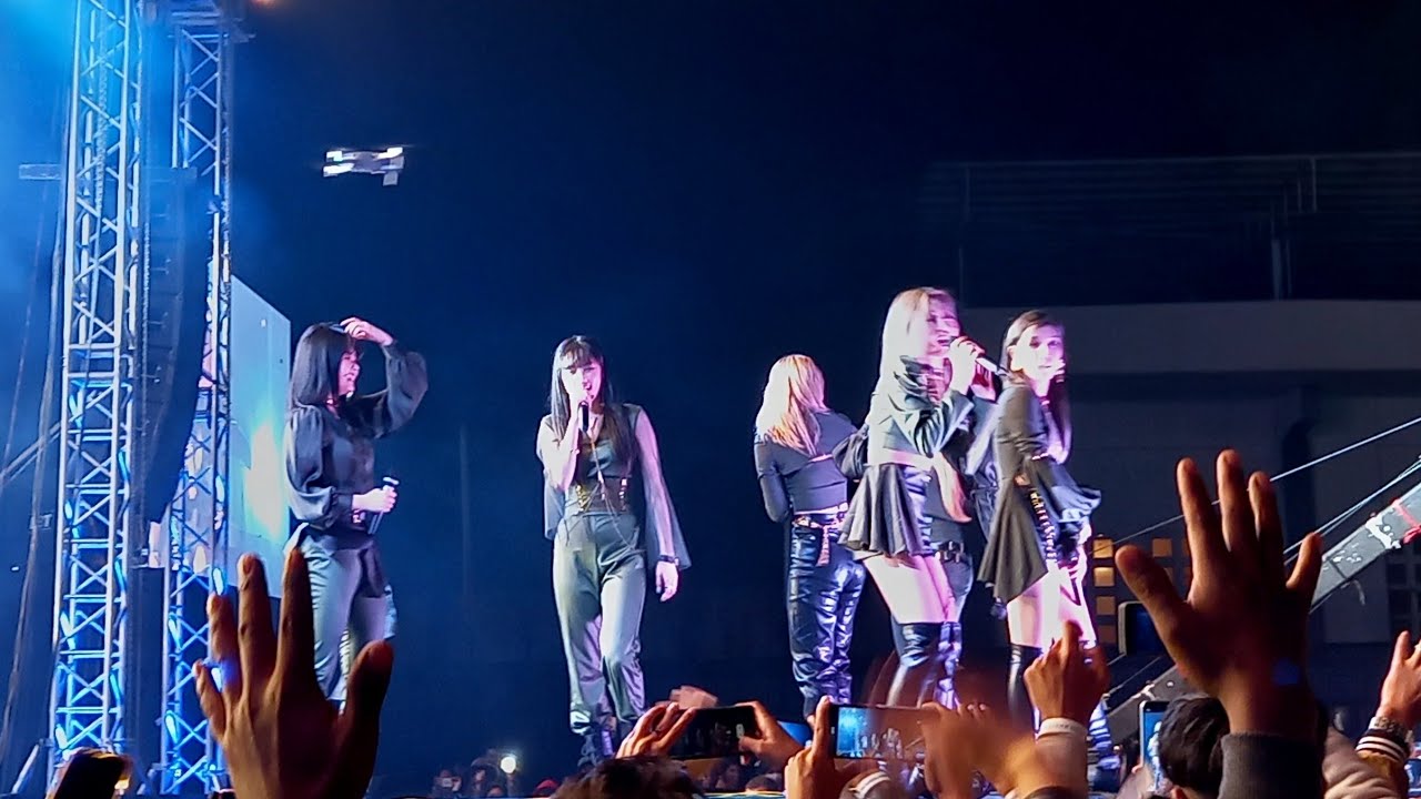 Kpop girl group PIXY singing Hindi song | 'Addicted' performance | Cherry blossom 2021#pixyindiatour