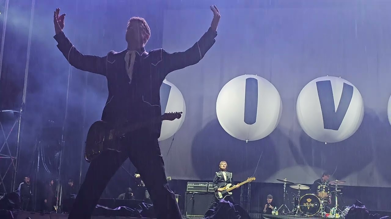 The Hives - Hate To Say I Told You So / Trapdoor Solution @Estereo Picnic 2025