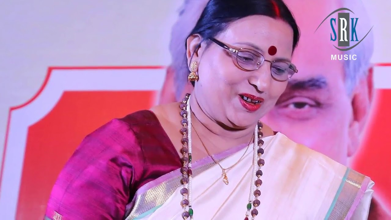 The most famous Indian folk singer from Bihar Padmbhushan Dr Sharda Songs.
