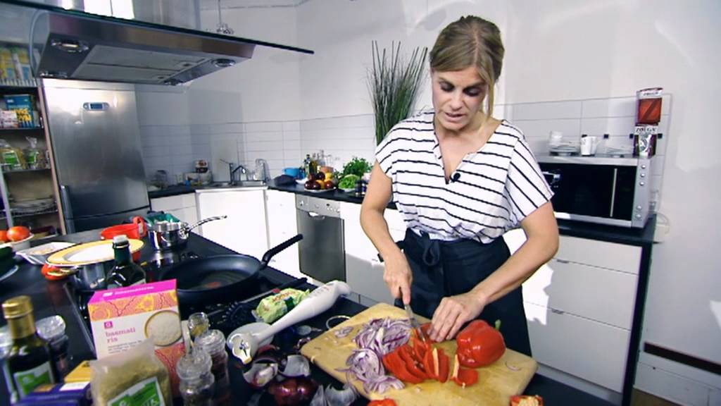 Pernilla Wahlgren lagar k&ouml;ttf&auml;rsj&auml;rpar - vardagsmaten.se