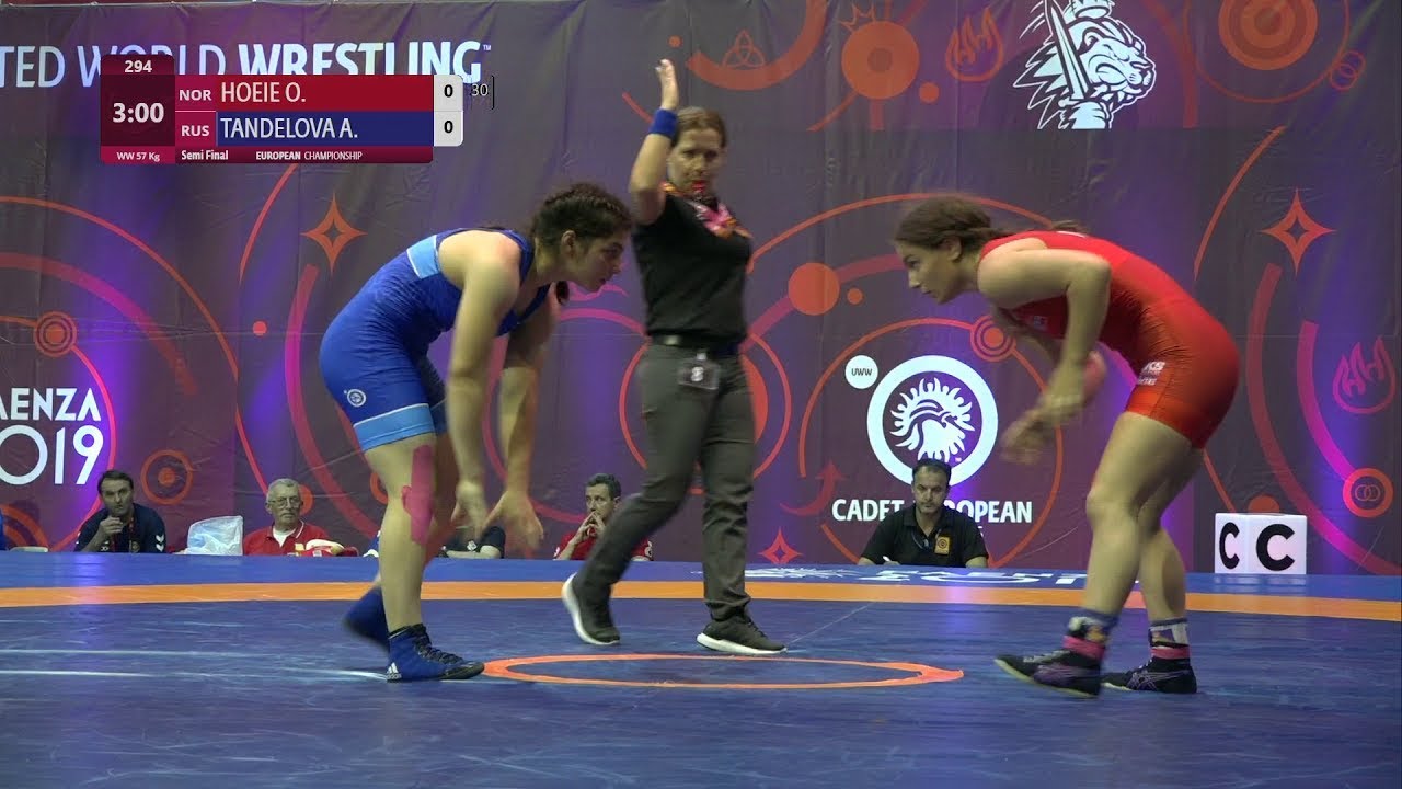 1/2 WW - 57 kg: O. HOEIE (NOR) v. A. TANDELOVA (RUS)
