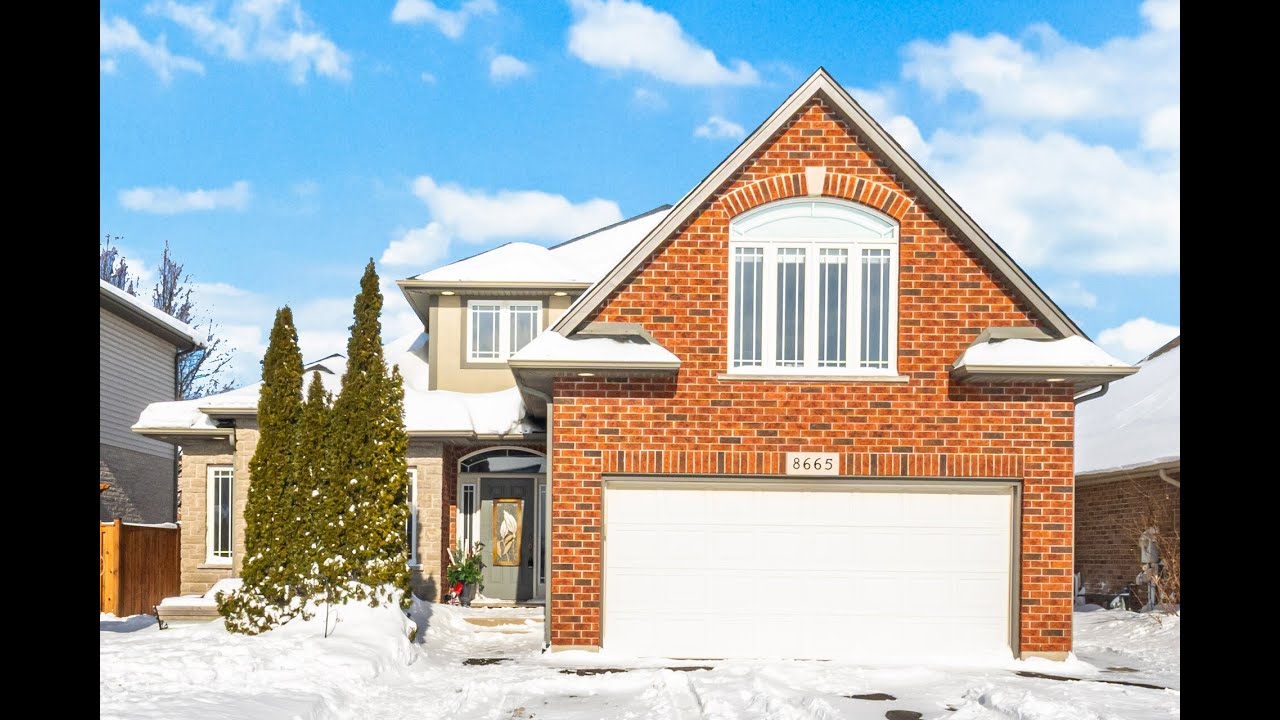 8665 Westport Drive, Niagara Falls Home - Real Estate Properties
