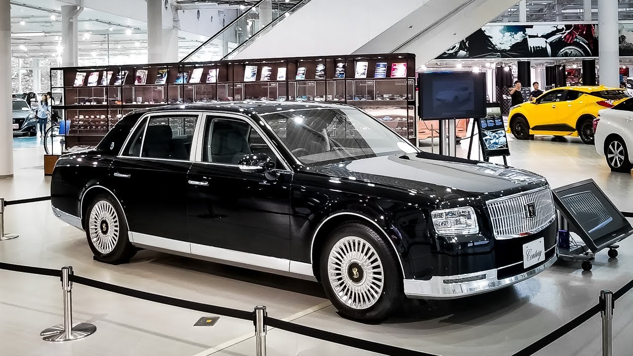 ROLLS ROYCE FOR HALF THE PRICE? Meet the $180,000 Toyota Century