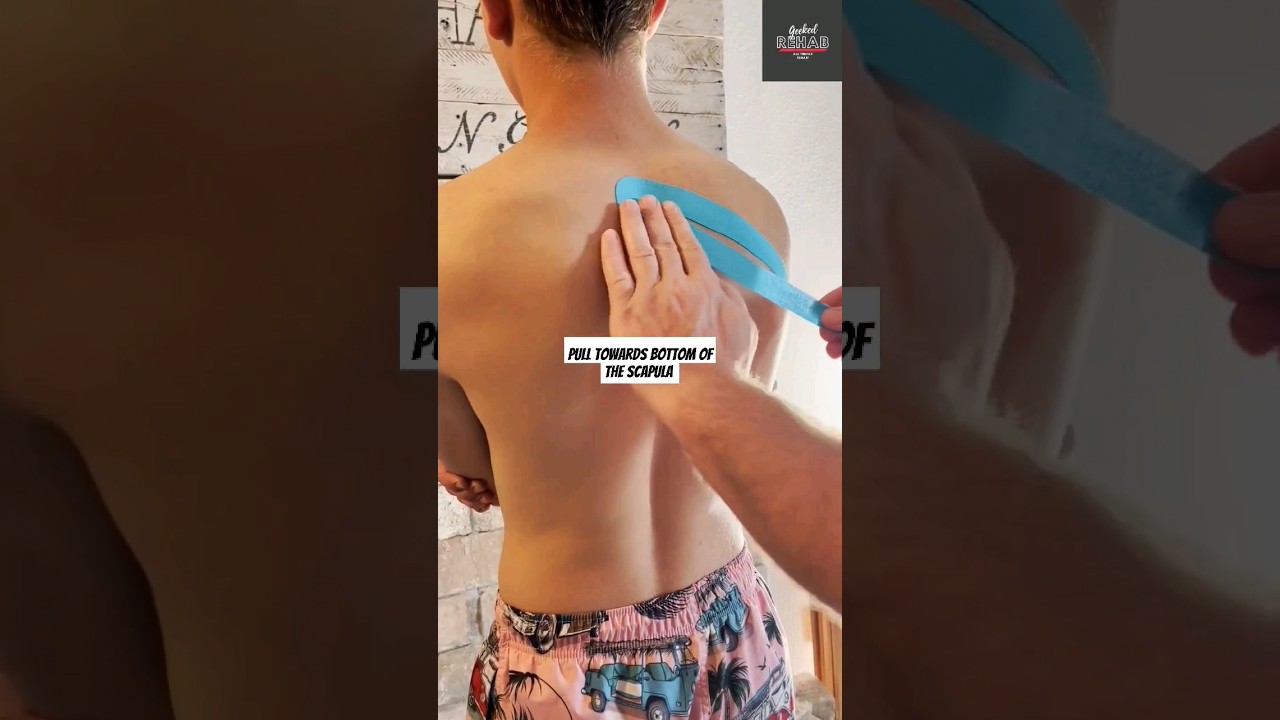 Quick and easy taping for scapula and upper back pain!! 🤯🧨#pain #back #shoulderpain #kttape
