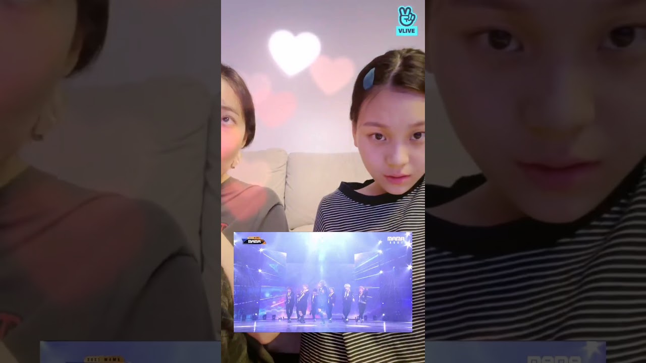 VIVIZ Sinb and Umji Reaction to NCT U 'Universe' in MAMA 2021 on VLIVE