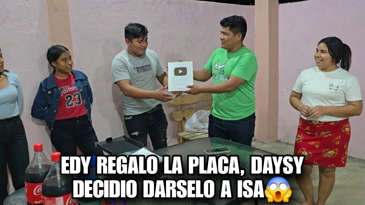 Santo Dios Por Primera Vez EDY Regalara La Placa De 100K A ISAÍAS😨DAYSI Llego A Celebrar Tambien😱