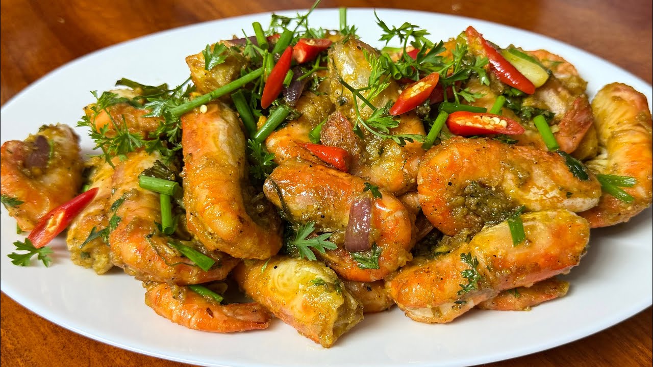 របៀបធ្វើ បង្កងឆាពងទាប្រៃ || Salted Egg Prawn recipe
