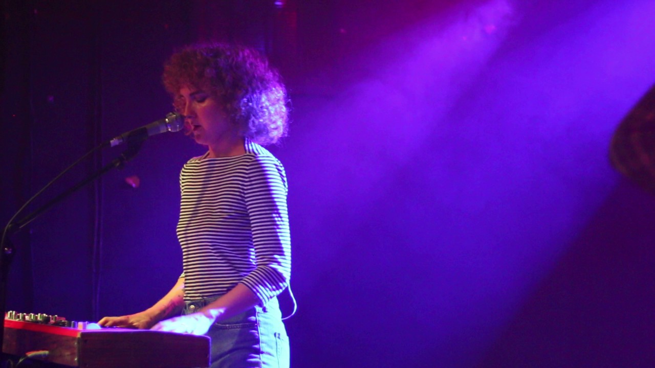 Tennis - Baby Don't Believe (Live at The Riot Room)