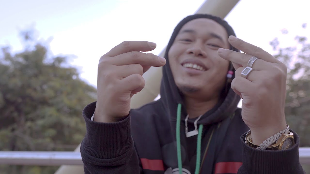 Rawlife ft DIOR -  Bounce Off