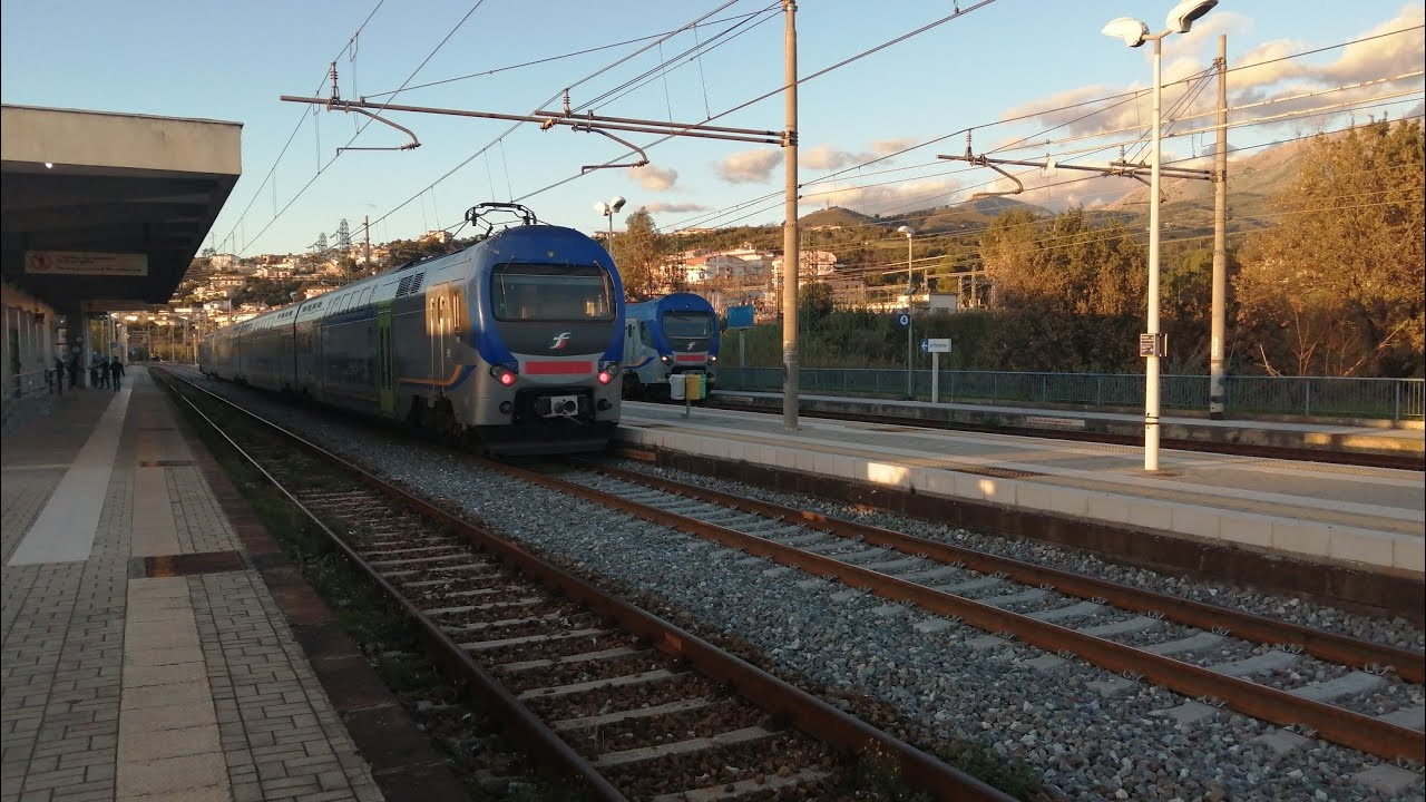 ARRIVO DEL REGIONALE 5063 E PRECEDENZA CON L' INTERCITY 727