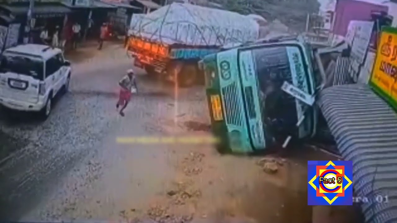Accident Funny Video ! CCTV Accident Video ! lastest Accident Video ! Fact5 Accident video ! CCTV