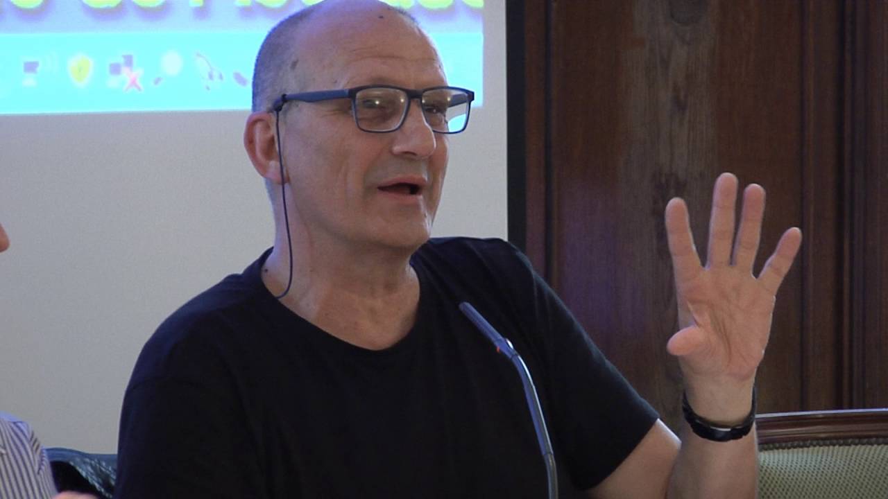 Titulizaciones: Oscar Viera Marta Afuera en jornada celebrada Colegio Abogados de Zaragoza