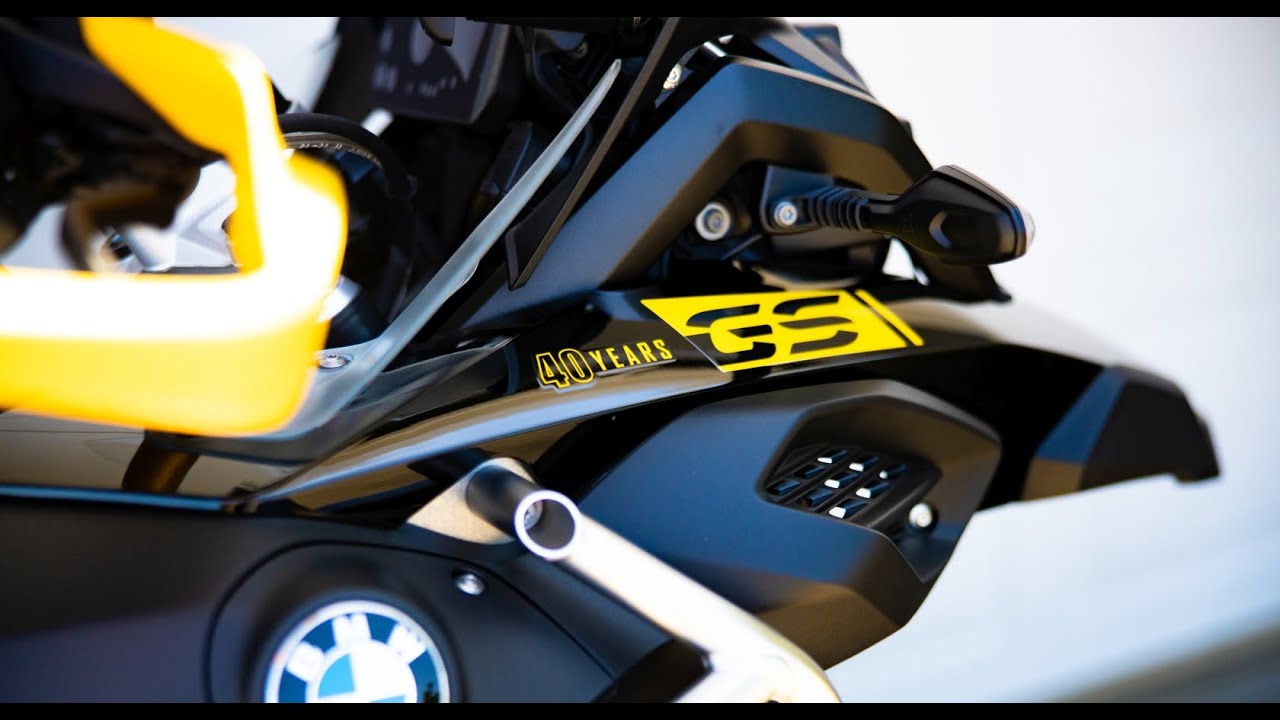 What Are The Differences? - 2021 BMW R1250GS Adventure 40 Years of GS Edition