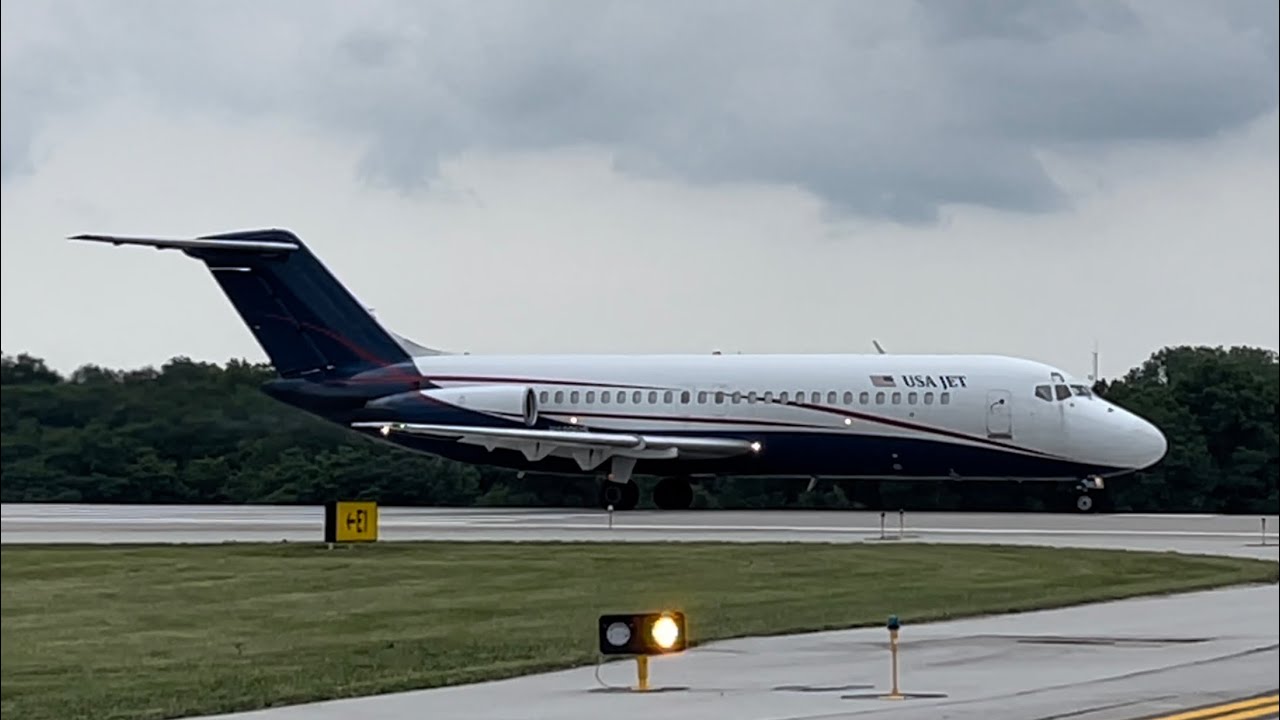 USA Jet DC-9 LOUD!!!! Takeoff from Kansas City (MCI)