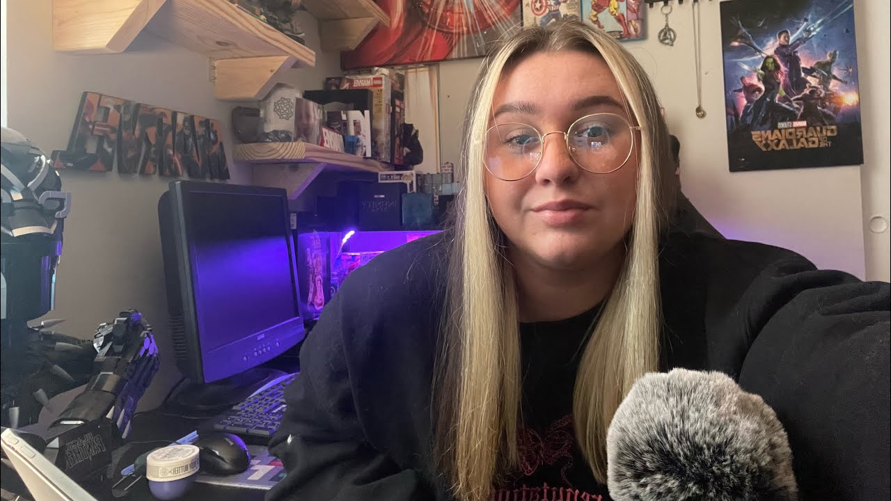 ASMR reading you a scary story from reddit 👻 (r/nosleep)