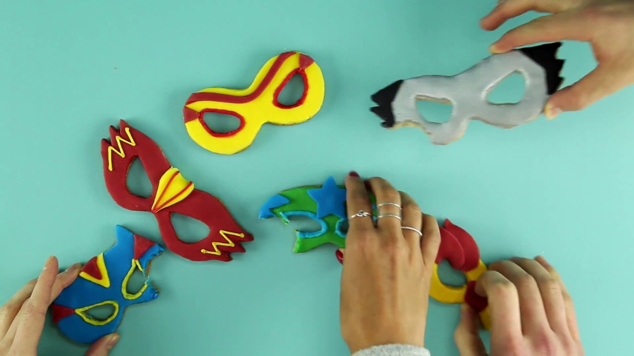 How to make SUPERHERO MASKS COOKIES recipe