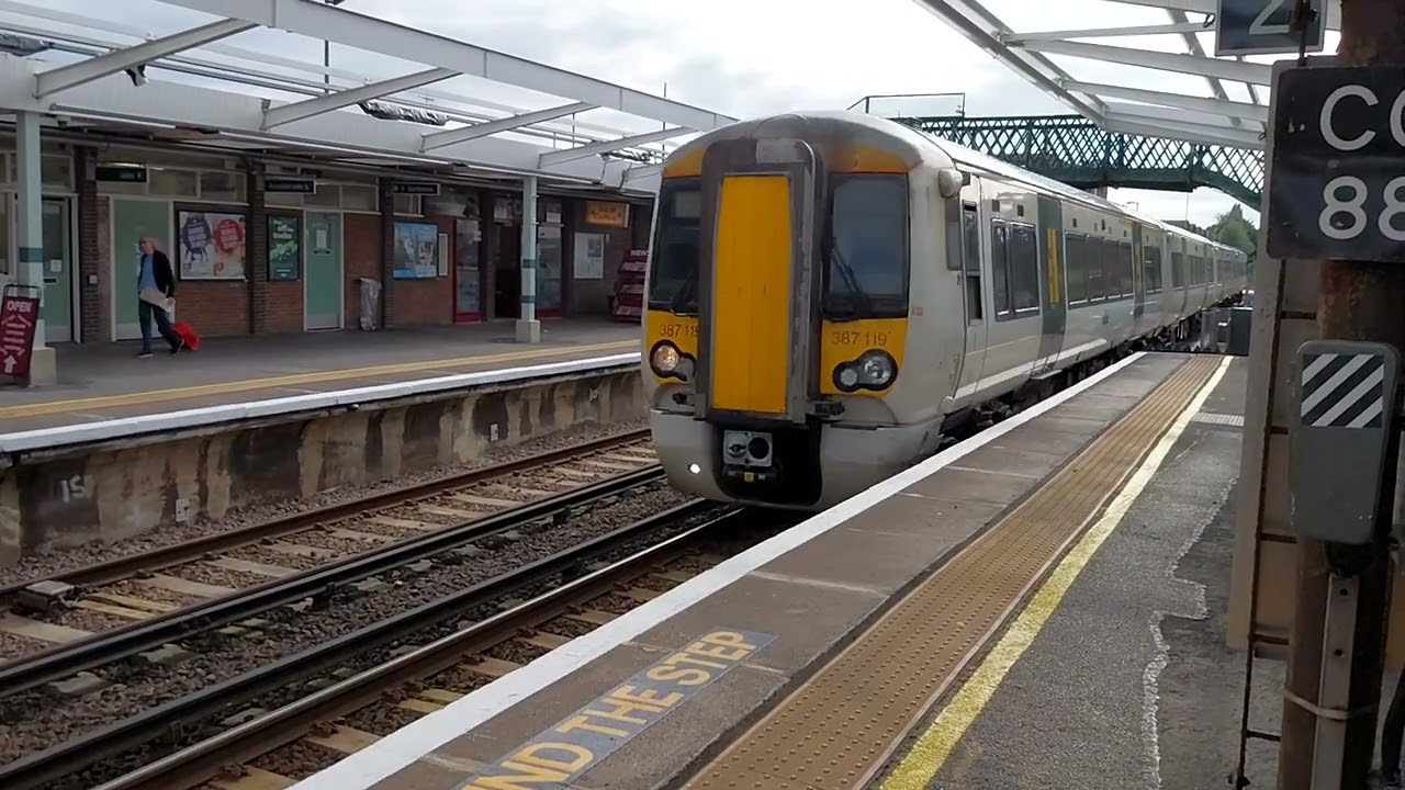 Ex Great Northern Southern Class 387119 Electrostar Arriving into Chichester The 23rd of July 2025