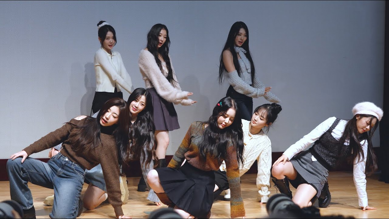231203 트리플에스(tripleS) 러블루션(Lovelution) 'Girls's Capitalism' 4K60p 직캠(fancam) @fansign 포스코타워3층