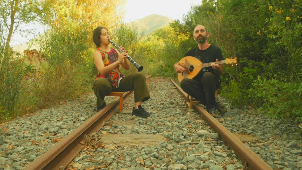 Ανάθεμά σε ξενιτιά - Farra Duo