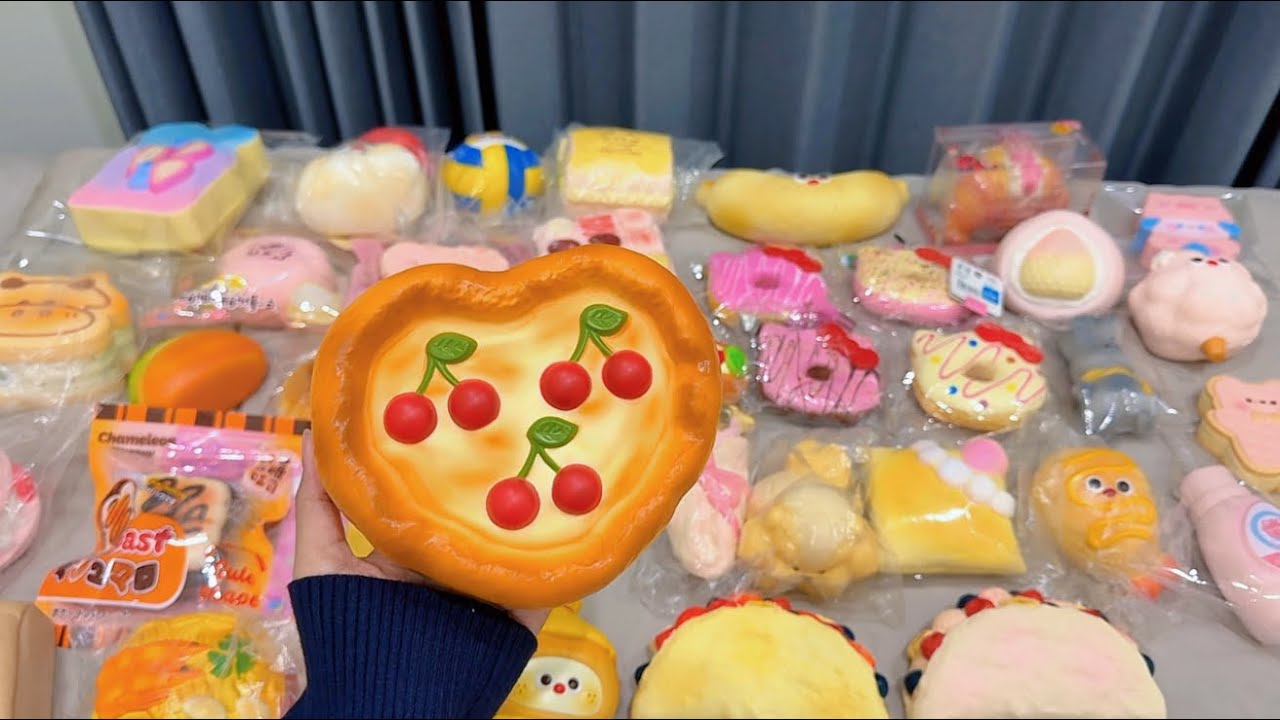 SQUISHY COLLECTION #1 2026