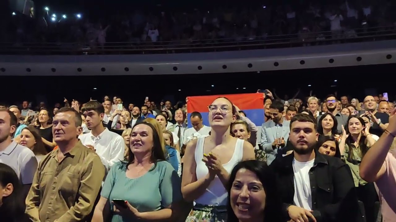 Veseli se srpski rode- Fenečki biserčići