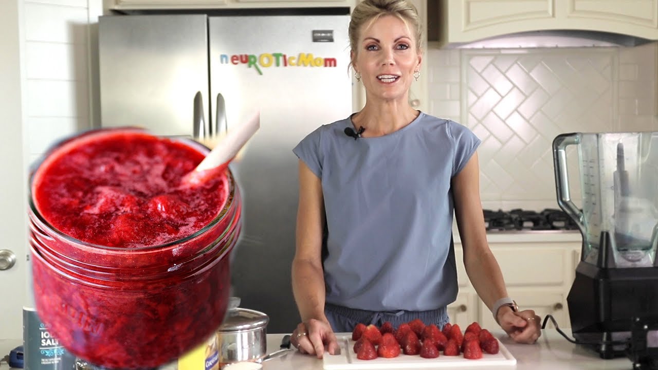 Quick and Tasty Strawberry Compote Recipe | Perfect for Cakes!