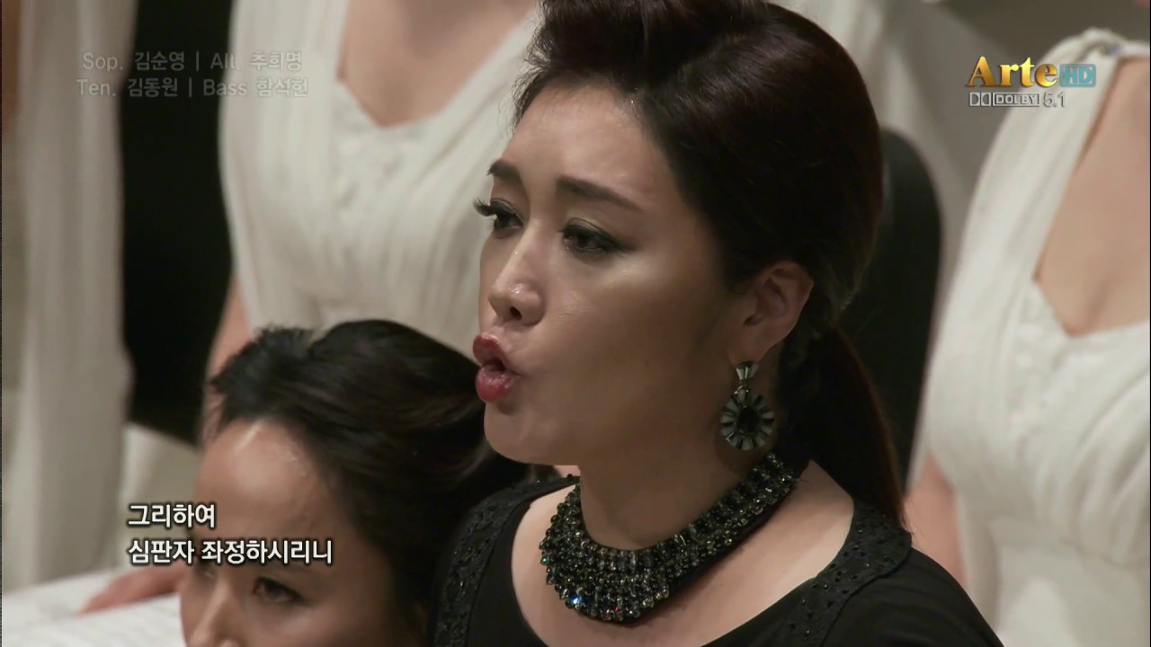 W.A.Mozart , ' Requiem '  / Shinik Hahm &  Symphony S.O.N.G