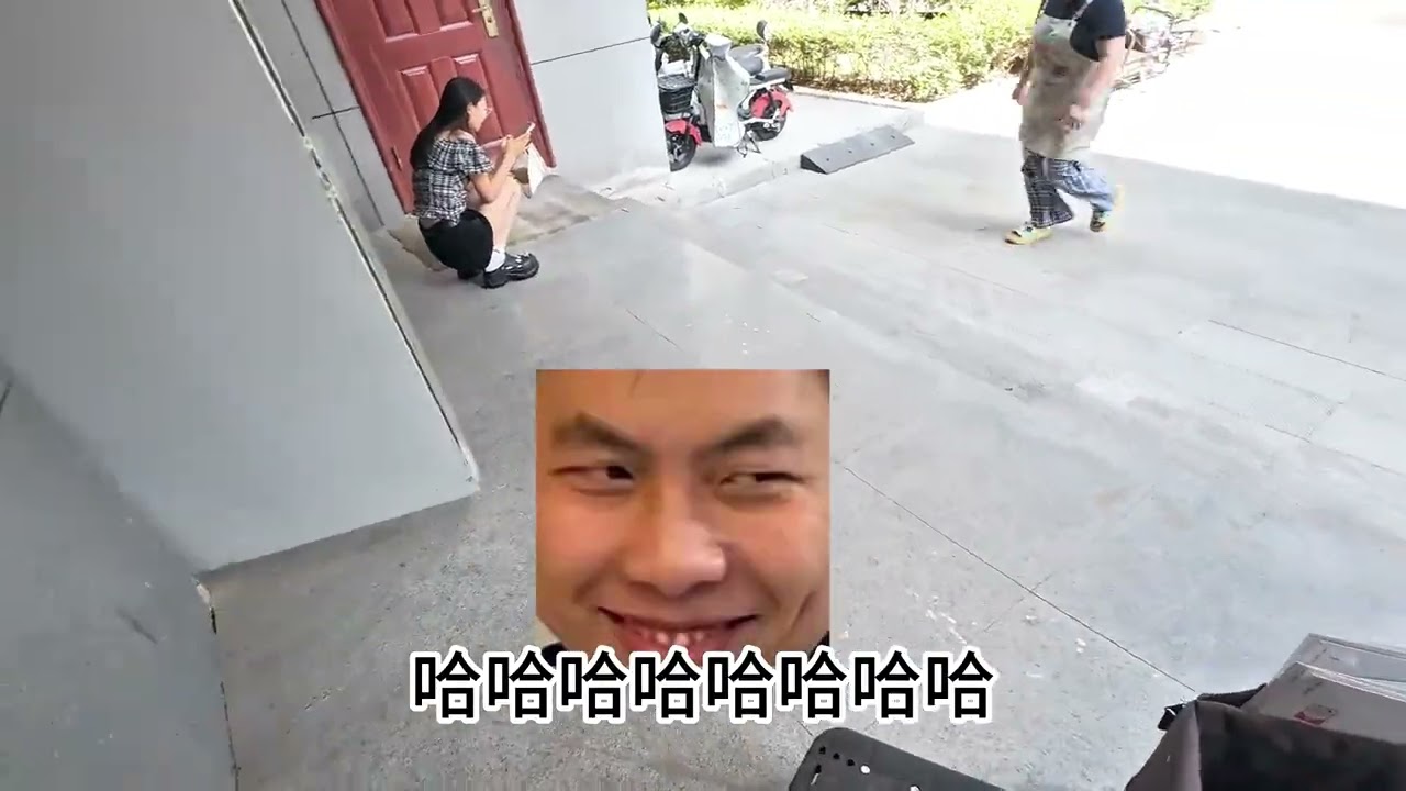 天气炎热 注意防暑#快递 #顺丰小哥 #在拍一种很新的vlog  #100种很新的人生体验 #青年创作扶持计划
