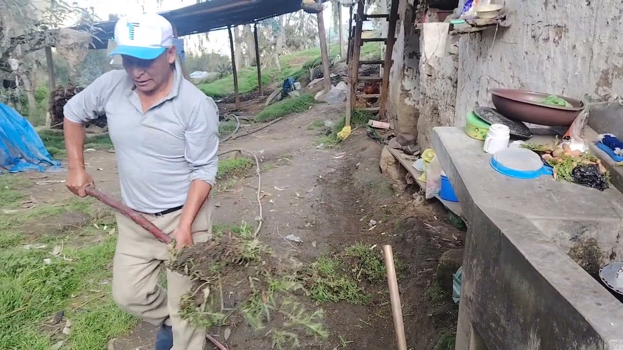 Mi papá hizo algunos arreglos a su casa que encontró después de tiempo en Pampamarca, Talavera. 
