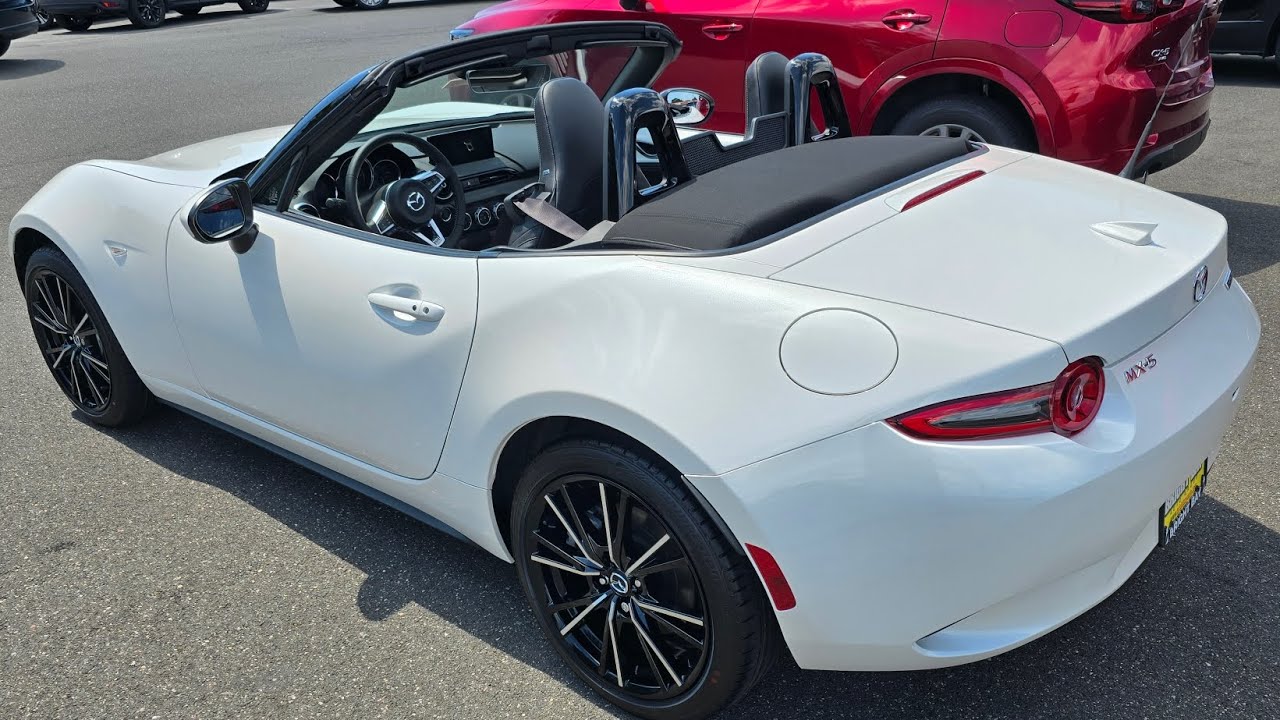HOW TO OPEN THE TRUNK ON MAZDA MIATA MX5 #2025 #mazda #miata #howto  #foryou #automobile #cars