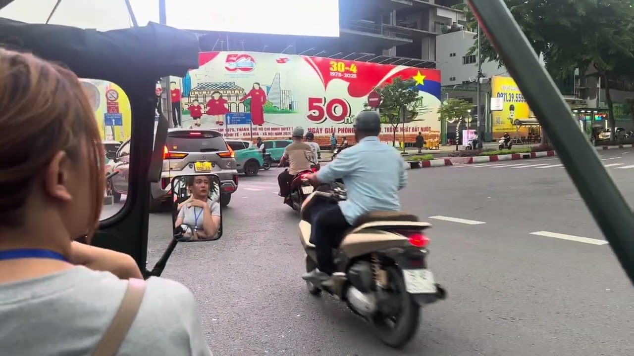 Visiting Ho Chi Minh (Vietnam) jeep tour, June 2025 - Crazy traffic