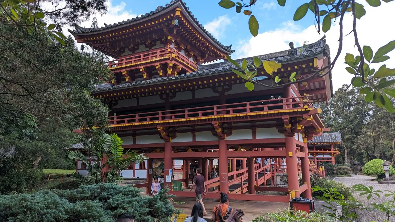 Byodo In Temple Hawaii is a replica, of the 1000-year-old Buddhist temple at Uji in Japan